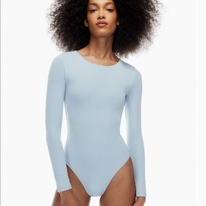 Aritzia Babaton Contour Crew Longsleeve Bodysuit